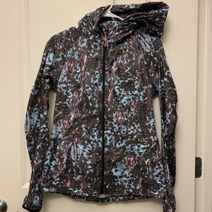 LULULEMON JACKET